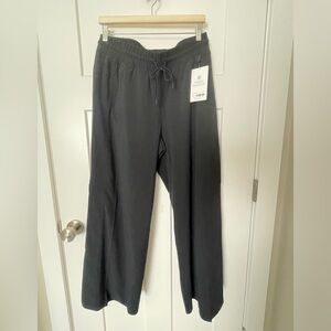 Athleta NWT Black Avenue Wide Leg Crop Pant - Sz 12T